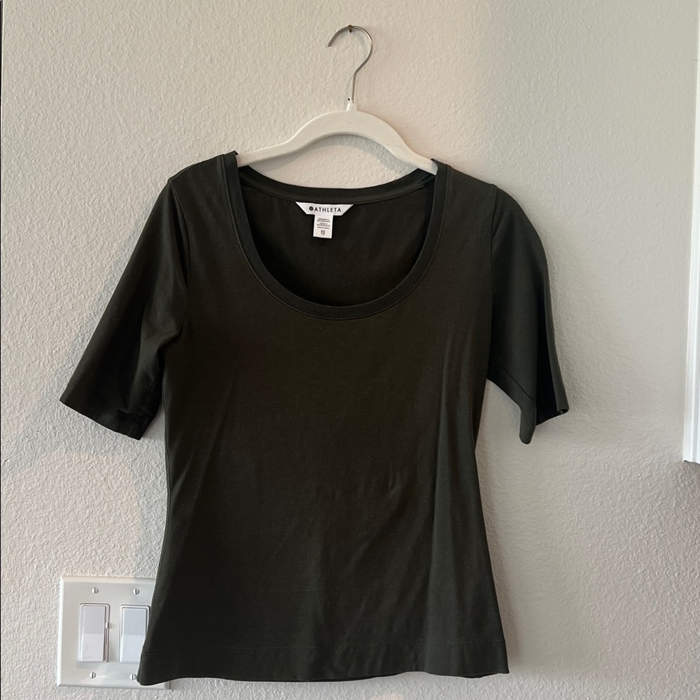 Athleta Short Sleeve Tee